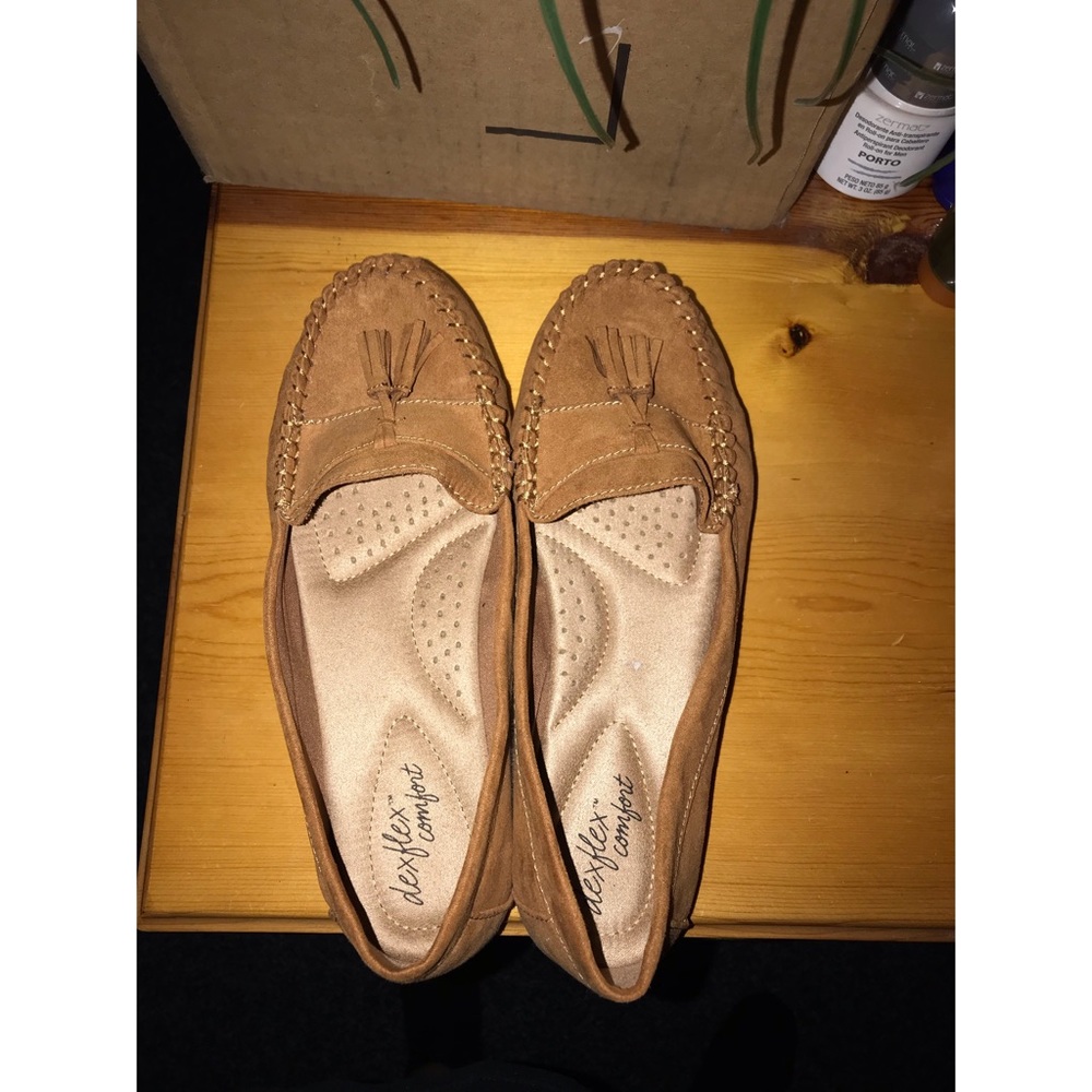 BROWN COMFORTABLE LOAFERS